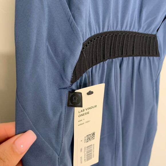 Lululemon Vindur Jumpsuit One Piece Pant Lab Ink Blue Womens 4 New - Picture 4 of 16